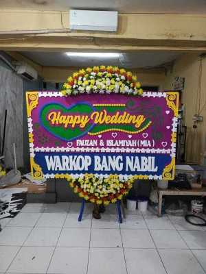 Papan Bunga di Jati Padang